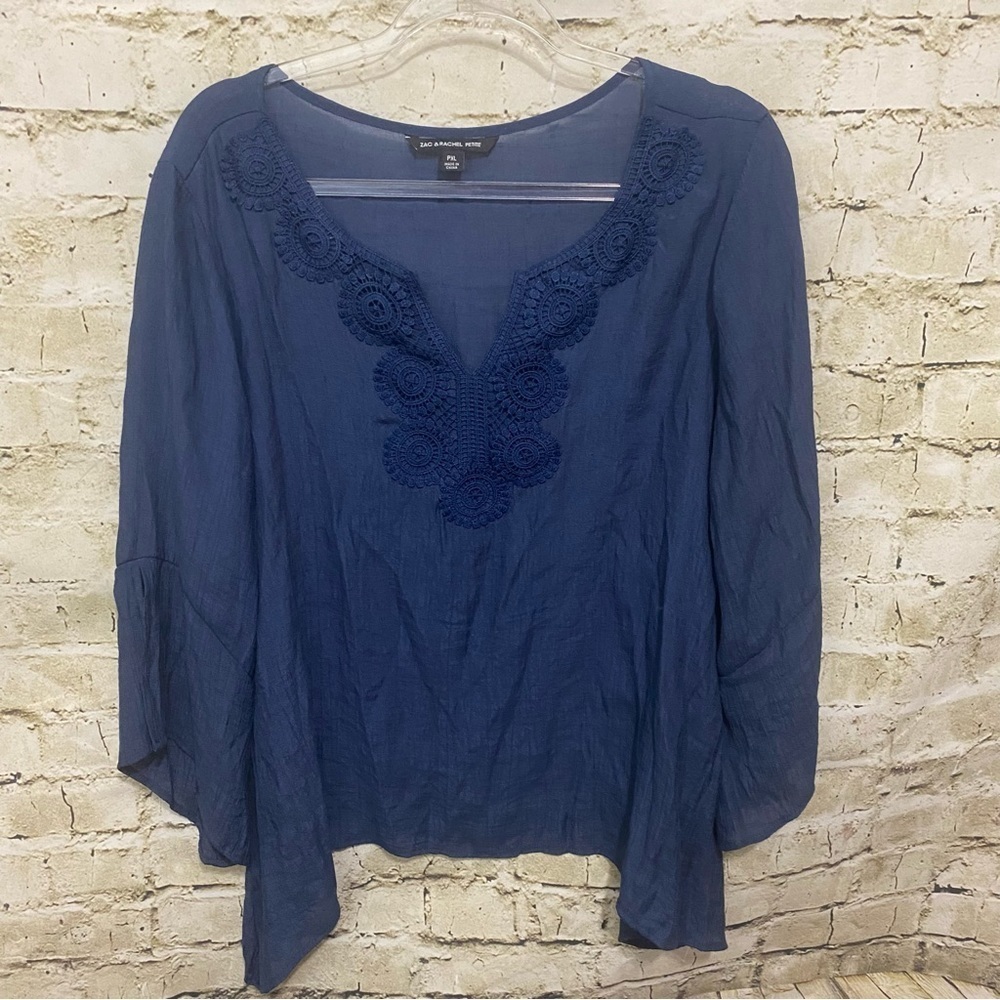 Zac & Rachel Blue Sheer V Neck Lace 3/4 Sleeve Top